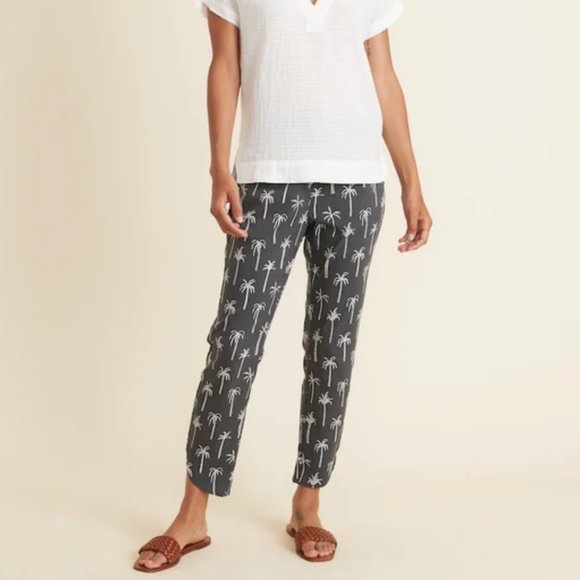 Marine Layer Pants - Marine Layer Allison Pant in Black Palm Print